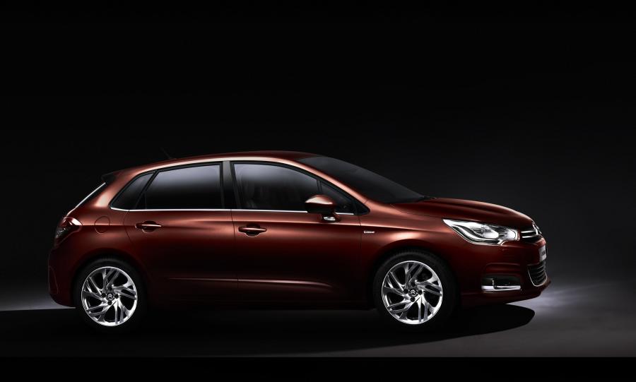  Citroen C4 2010 года  (фото 16 из 147)